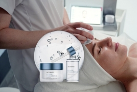 Фитнес-услуги - Уход для лица Power Hyaluronic Skeyndor